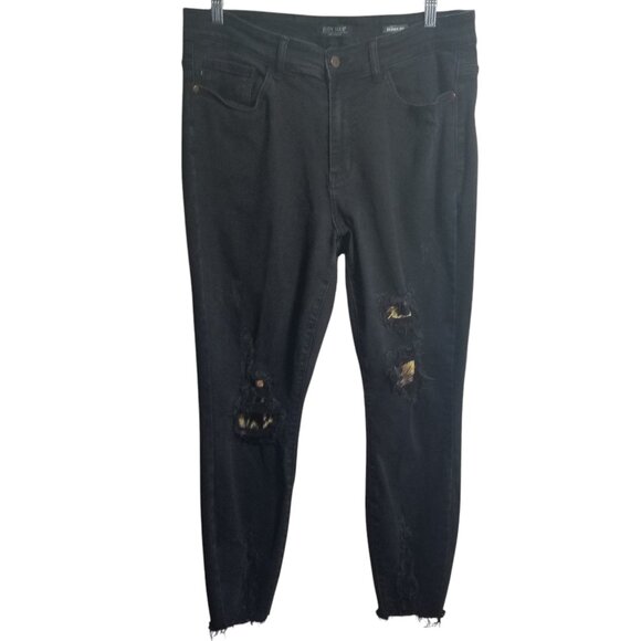 Judy Blue Women's Black Denim Leopard Patch Skinny Distressed Jeans Sz 14W - Picture 1 of 7
